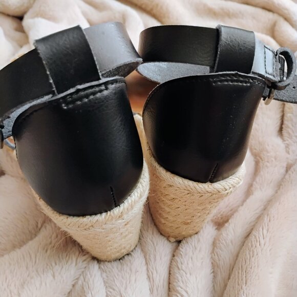 Universal Thread Wedges - Picture 5 of 5